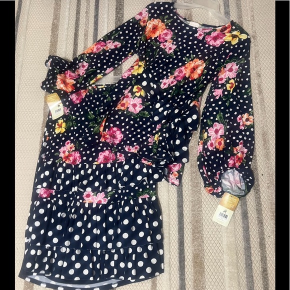 **SOLD** - Picture 1 of 3